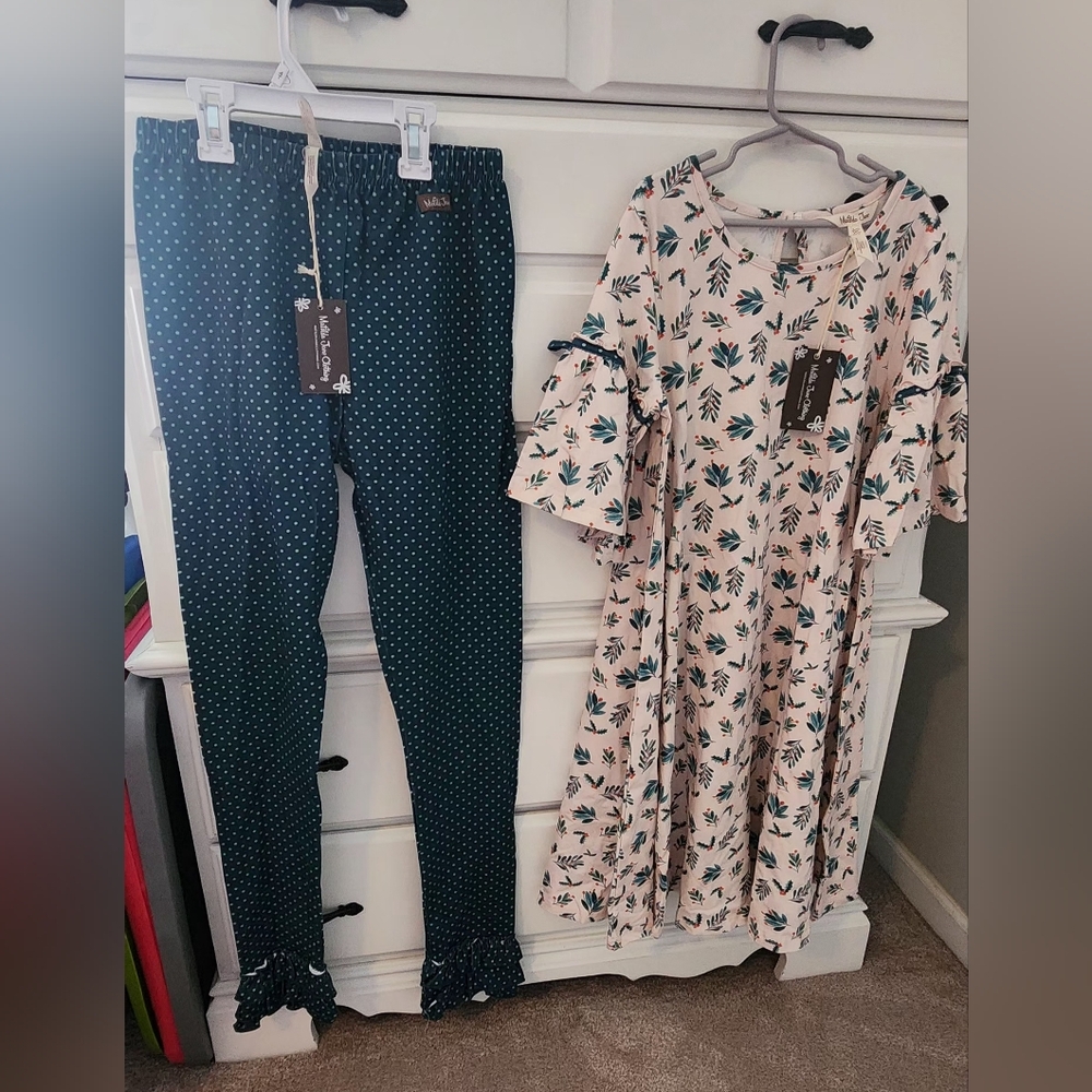 NWT Matilda Jane Mistletoe Magic Dress 14 And Green Polka Dot Ruffle Leggings 16
